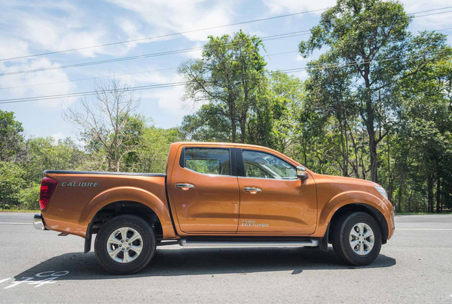 Nissan Navara đang được giảm 50% lệ phí trước bạ - 2