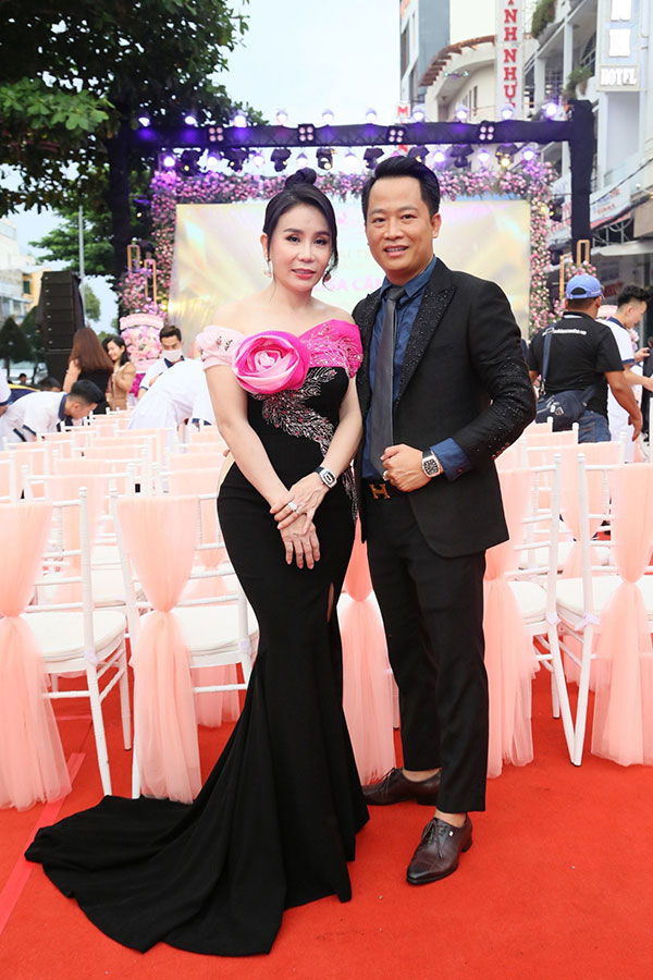 Đứng sau sự thành công của hệ thống TMV Mailisa là sự đồng hành của nữ doanh nhân Phan Thị Mai và chồng - ông Hoàng Kim Khánh.