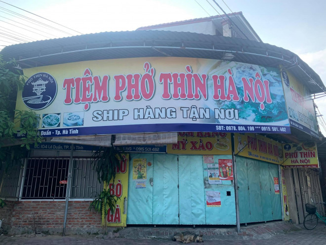 Quán phở phải đóng cửa do dịch.