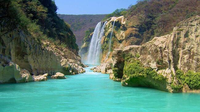 San Luis Potosí, Mexico: Thủ phủ khai thác vàng và bạc trước đây nay đã trở thành một điểm thu hút du khách nhờ nhà thờ theo phong cách baroque Templo de San Francisco de Asis.
