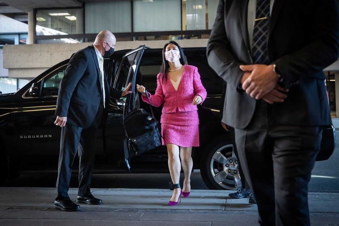 Mạnh Vãn Châu, "công chúa Huawei", đến Tòa án tối cao British Columbia, Canada. Ảnh: Bloomberg