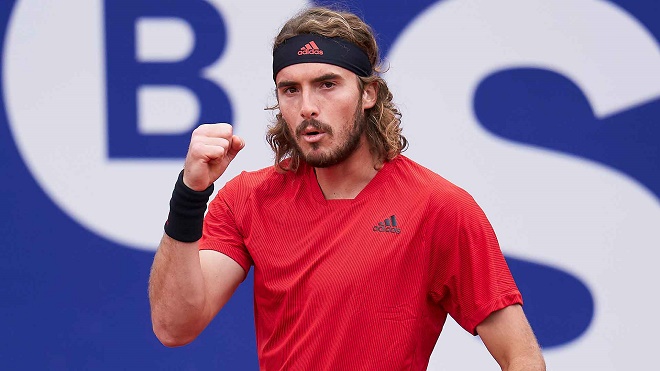 Tsitsipas vào chung kết Barcelona Open