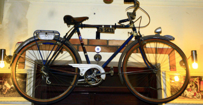 Xe đạp Thống Nhất được coi như tài sản quý giá trong nhà thời bao cấp.