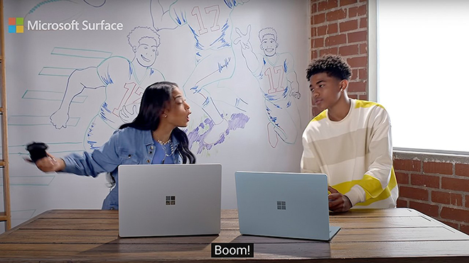 Hình ảnh cắt từ video quảng cáo&nbsp;Microsoft Surface 4.