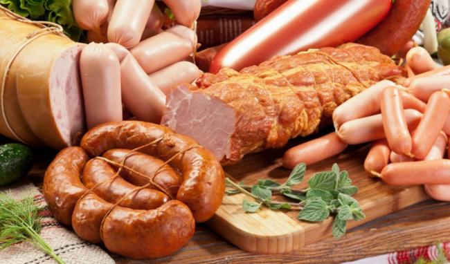 Ăn nhiều&nbsp;thịt chế biến sẵn làm tăng nguy cơ mắc ung thư. (Ảnh minh họa)