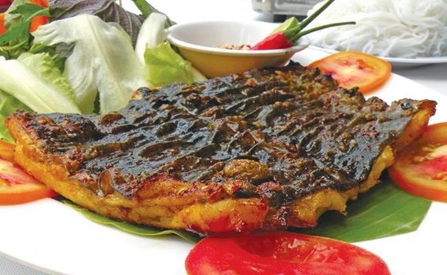 Giá một con cá mặt quỷ trọng lượng 1,2-3kg ở Hà Nội dao động từ 3 – 9 triệu đồng, đắt gấp nhiều lần loại hải sản cao cấp khác. Giá đắt nhưng không phải ai cũng biết chỗ mua.
