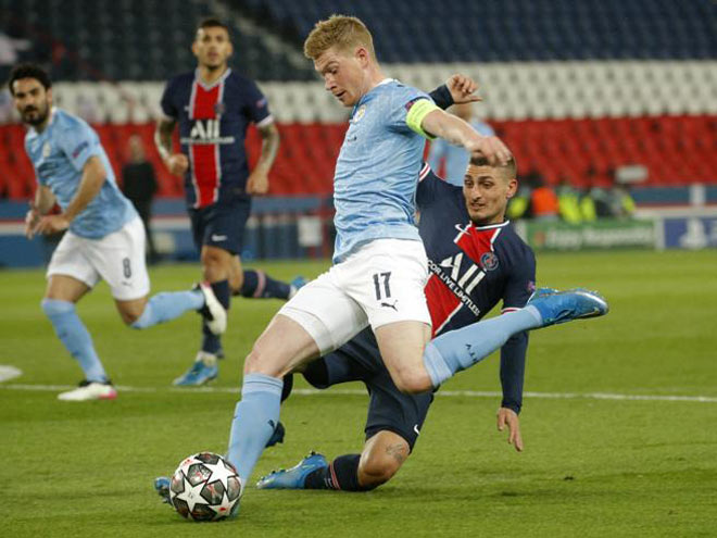 De Bruyne ghi bàn khá may mắn để giúp Man City gỡ hòa trên sân của PSG