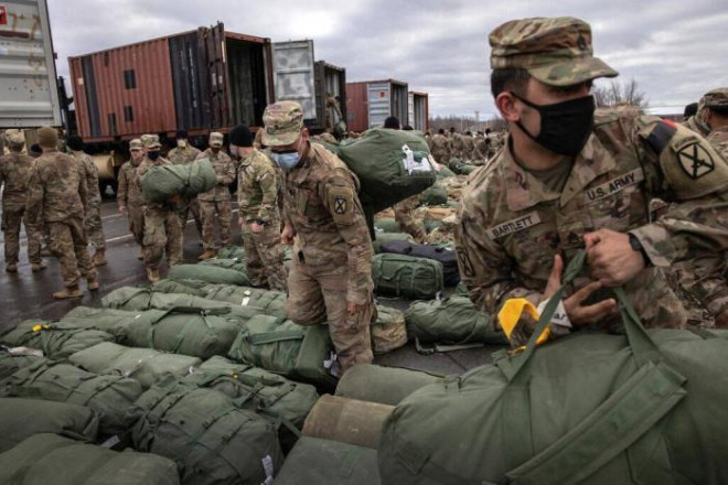Lính Mỹ rút quân trở về từ Afghanistan