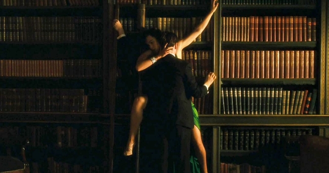 Atonement là bộ phim giúp Keira Knightley khẳng định được tài năng diễn xuất của mình. Trong phim, Knightley chỉ có một cảnh nóng duy nhất là âu yếm trong thư viện với bạn trai.
