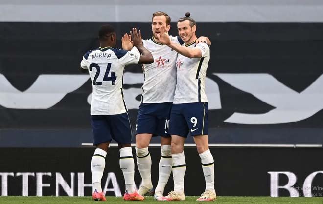 Tottenham phả hơi nóng vào gáy nhóm đua top 4 Ngoại hạng Anh