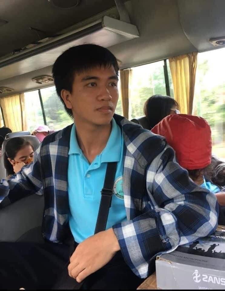 Nguyễn&nbsp;Văn Nhã quên mình cứu 3 nữ sinh bị đuối nước.