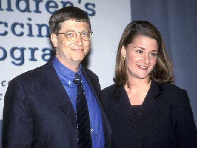 Ông Bill Gates gặp bà Melinda French lần đầu tiên vào năm 1987 khi bà Melinda đầu quân cho Microsoft ở cương vị Giám đốc phụ trách sản phẩm