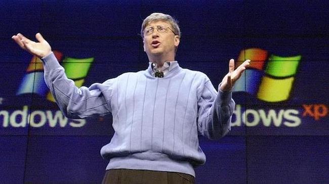 Nói về sản phẩm Windows nổi tiếng, thành công nhất phải nhắc tới sự đột phá từ Windows 98 lên Windows XP vào năm 2001. Hiện, Windows XP đã ngưng được Microsoft hỗ trợ, chuyển sang hệ sinh thái đồng bộ Windows 10.
