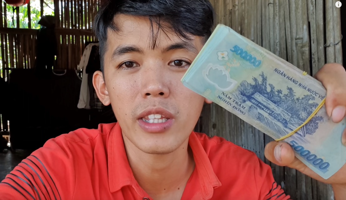 Sang Vlog đổi đời khi làm YouTuber