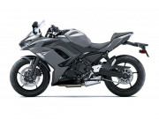 Thế giới xe - Kawasaki Ninja 700R: Siêu phẩm mới trong phân khúc sportbike 700cc