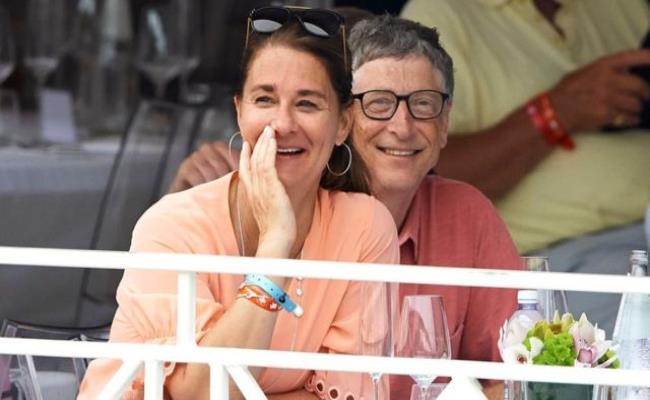 Theo AFP, Melinda và Bill Gates gặp nhau lần đầu tiên tại một bữa tối vào năm 1987.
