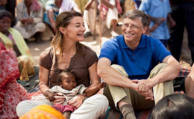 Cùng với Bill Gates, Melinda sáng lập ra Quỹ Bill & Melinda Gates, một tổ chức từ thiện đã đóng góp tới 24 tỷ USD cho cứu tế. 
