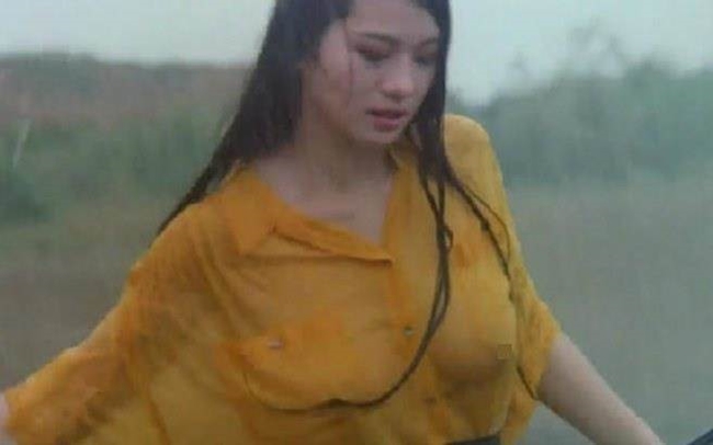 Hiện tại dù đã giải nghệ, nhưng nhắc tới cái tên Trương Thụy Trúc, người hâm mộ đều nhớ đến cảnh quay ướt át nóng bỏng chỉ kéo dài vài phút trên màn ảnh của cô đào.
