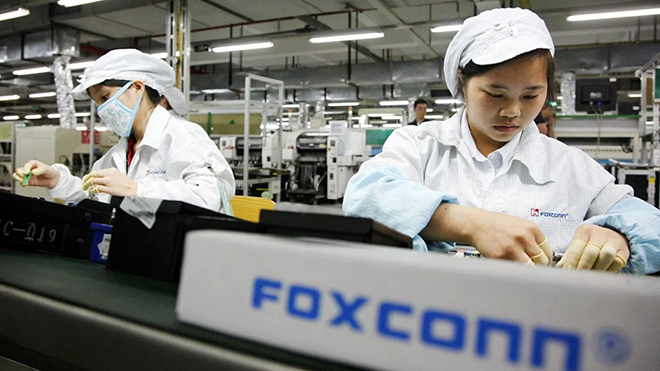 Foxconn là đối tác lắp ráp iPhone lâu năm cho Apple đang thiếu nhân công.