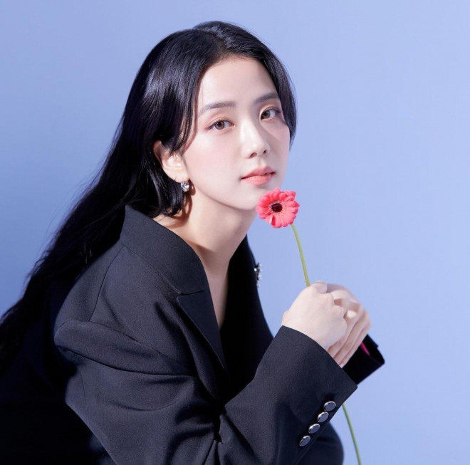 “Mái rèm cửa” của Jisoo giúp thăng hạng nhan sắc cỡ nào mà idol K-Pop ngày càng chuộng? - 3