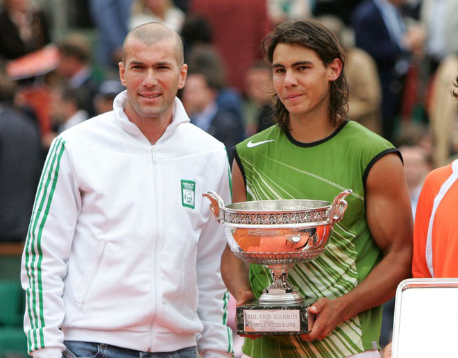 Nadal bày tỏ sự ủng hộ huyền thoại bóng đá Zidane