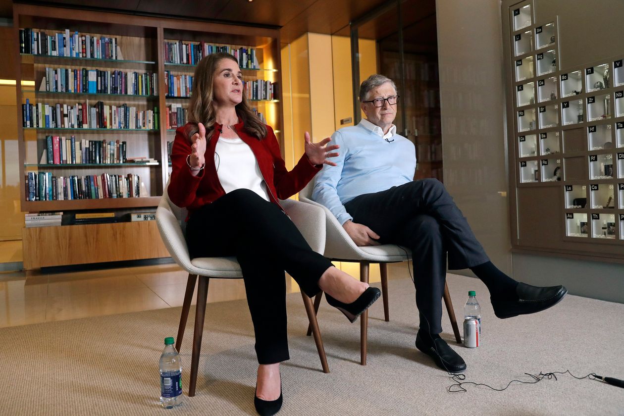 Vợ chồng tỷ phú Bill Gates trong một cuộc phỏng vấn vào năm 2019.