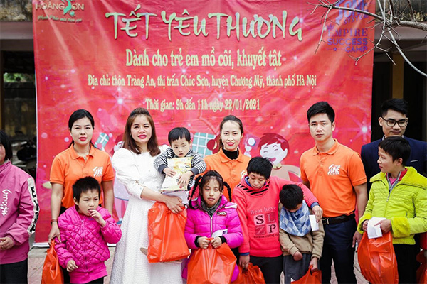 Hoa hậu Nhân ái Hoàng Thị Bích Ngọc tỏa sáng và quen thuộc trên thương trường - 2