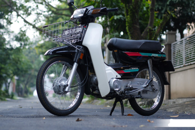 Honda Dream Lùn “thét” giá cao ngất và cảnh báo bất ngờ từ giới chơi xe - 6