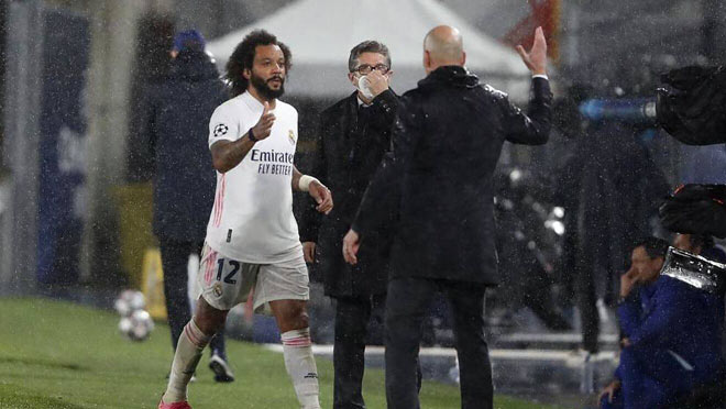 Marcelo bày tỏ sự bất mãn và bị HLV Zinedine Zidane loại khỏi danh sách các cầu thủ Real Madrid làm khách của Granada