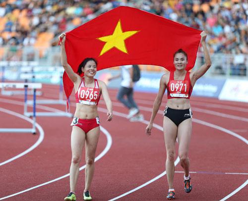 Quách Thị Lan (0971) trên đường chạy 400 m tại SEA Games 2019. Ảnh: NGỌC LINH