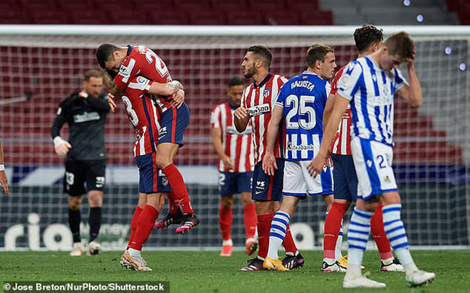 Atletico Madrid thắng Real Sociedad 2-1 để nắm ưu thế lớn trong cuộc đua vô địch La Liga khi giải chỉ còn 2 vòng nữa là hạ màn mùa này