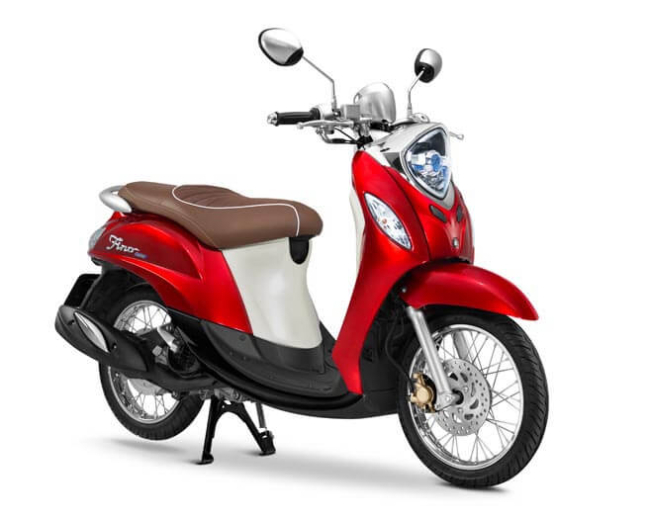 6. Yamaha Fino 125 là xe tay ga cỡ nhỏ cũng được yêu thích ở xứ chùa vàng. Một thời dòng xe ga tí hon này cũng từng thống trị đường phố Thái Lan.
