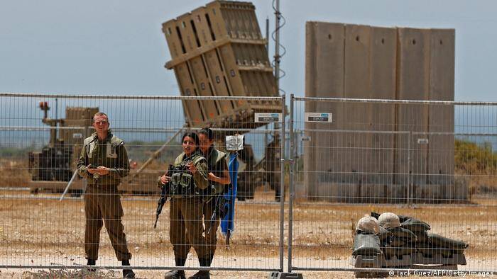 Một tổ hợp tên lửa phòng không tầm gần Iron Dome.