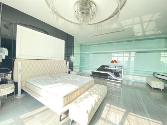 Căn penthouse được Ngọc Trinh rao bán gồm cả nội thất