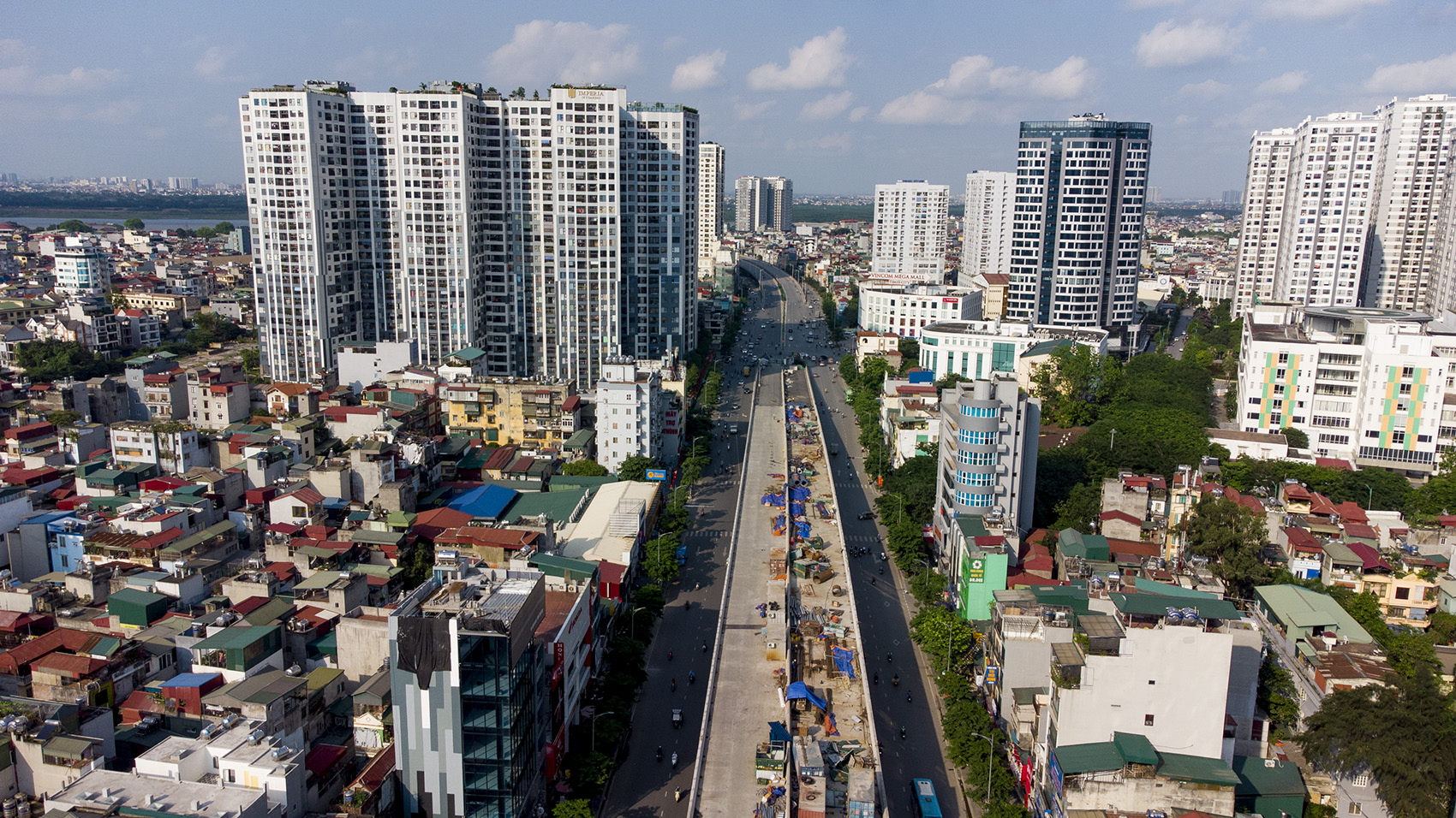 Đường vành đai 2 dưới thấp đoạn Đại La - Minh Khai dần lộ diện - 1