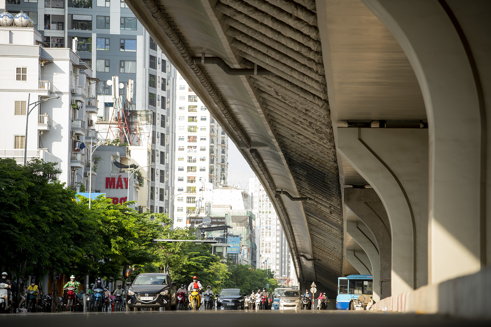 Dự án xây dựng đường Vành đai 2 bao gồm 2 hợp phần là đường dưới thấp và đường trên cao.