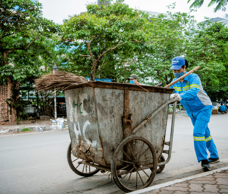 Tổ quét rác “đặc biệt, có một không hai” ở Hà Nội - 18