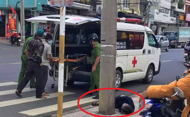 Sau khi phát hiện vụ việc, lực lượng chức năng TP Bảo Lộc (Lâm Đồng), đưa người đàn ông chưa rõ lai lịch đi cấp cứu nhưng không qua khỏi.