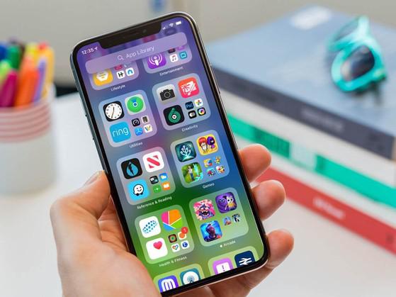 Apple bất ngờ hé lộ các tính năng mới trên iOS 15? - 2