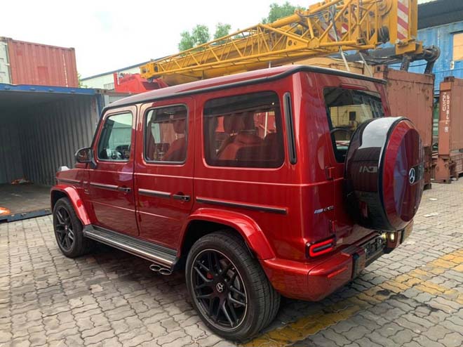 &#34;Khui thùng&#34; Mercedes-AMG G63 vừa về nước với ngoại thất màu đỏ nổi bật - 4