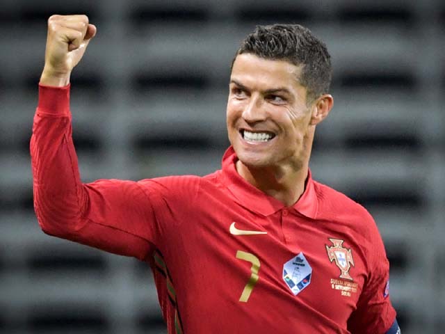 Ronaldo chiếm một suất mặc định trên hàng công Bồ Đào Nha