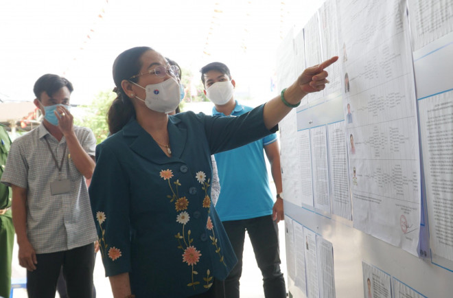 Chủ tịch Ủy ban Bầu cử TP HCM Nguyễn Thị Lệ kiểm tra công tác chuẩn bị bầu cử tại huyện Củ Chi