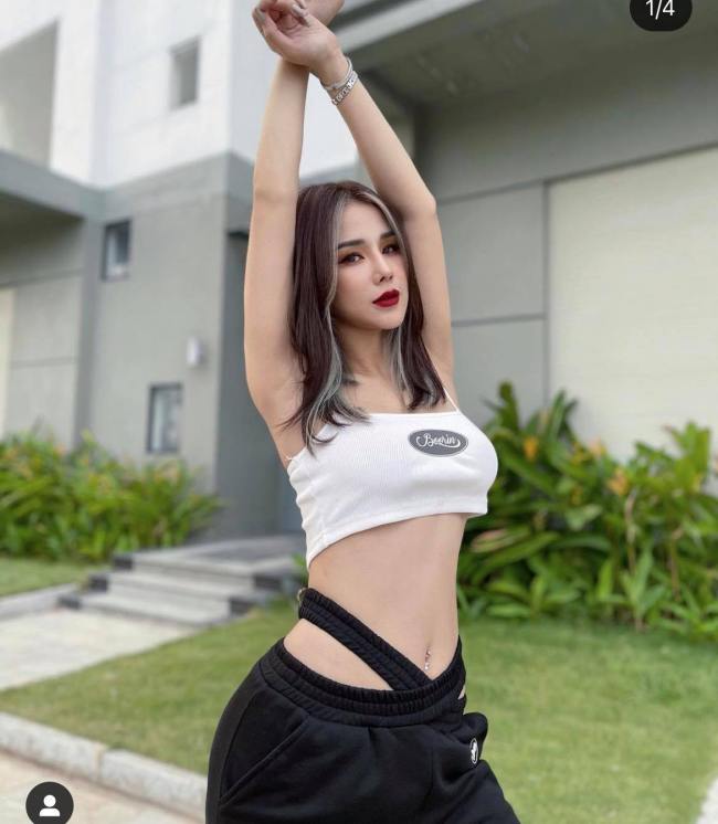 Diệp Lâm Anh được khen bà mẹ sexy nhất showbiz Việt quả không ngoa.
