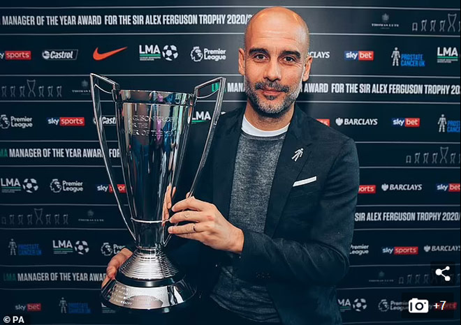 Pep Guardiola nhận danh hiệu HLV xuất sắc nhất nước Anh lần thứ 2 trong sự nghiệp