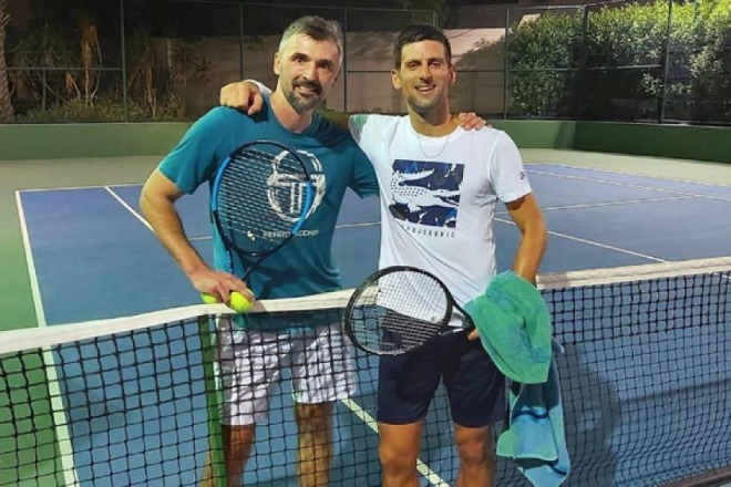 Ivanisevic "bó tay" vì thói quen đi trễ của Djokovic