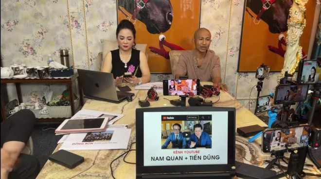 Hé lộ hình ảnh ê-kíp hùng hậu đứng sau livestream của &#34;hiện tượng mạng&#34; CEO Phương Hằng - 2