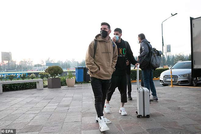 Messi vừa trở về quê nhà hội quân cùng ĐT Argentina chuẩn bị tranh tài tại Copa America năm nay