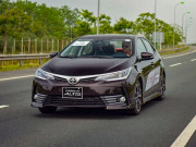 Tin tức ô tô - Một số đại lý Toyota giảm giá dòng xe Corolla Altis hơn 70 triệu đồng