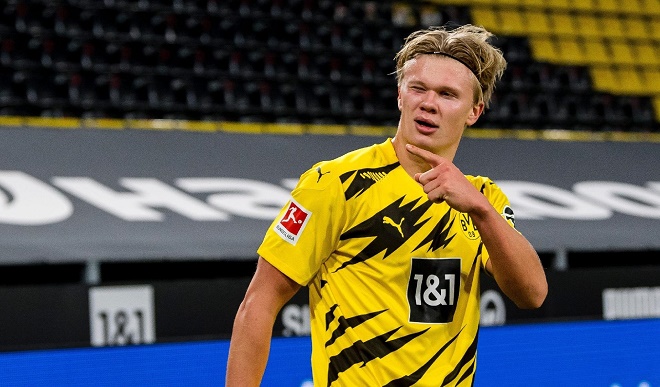Haaland cam kết tương lai với Dortmund