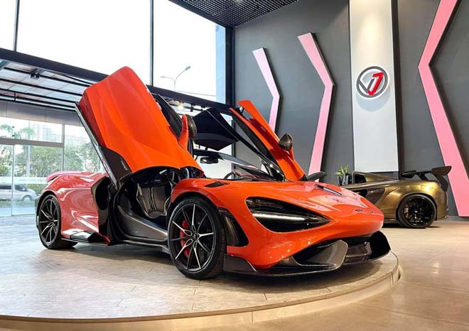 Siêu xe đình đám McLaren 765LT thứ 3 về Việt Nam với tùy chọn đắt đỏ - 2